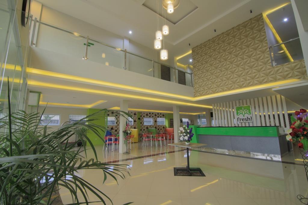 Fresh Hotel Sukabumi Exterior photo