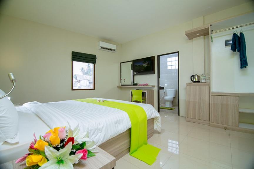 Fresh Hotel Sukabumi Exterior photo